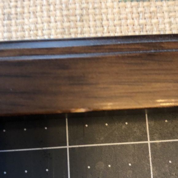 Two matching framed cross stitch pieces depicting flowers/antique chairs/quilt - Picture 8 of 16